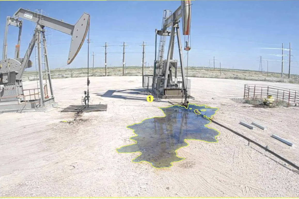 Pumpjack leak — VisionAery overlay on a real field catch