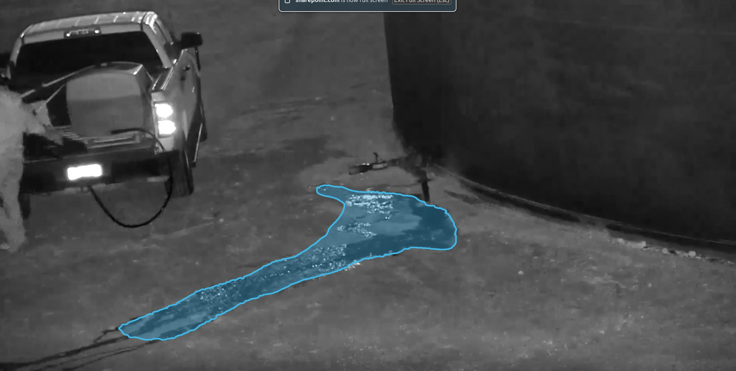 Tank-Side Fluid Spill — Camera NIR — puddle detection overlay